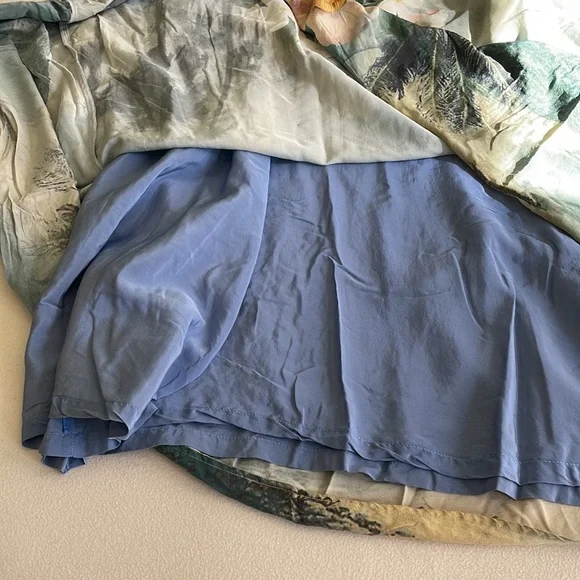 Farm long dress 100% silk - minor flaws (see pictures) - Picture 11 of 16